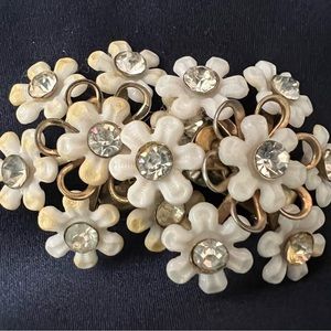 Vintage Stunning One OfA Kind  Vintage Daisy Earrings